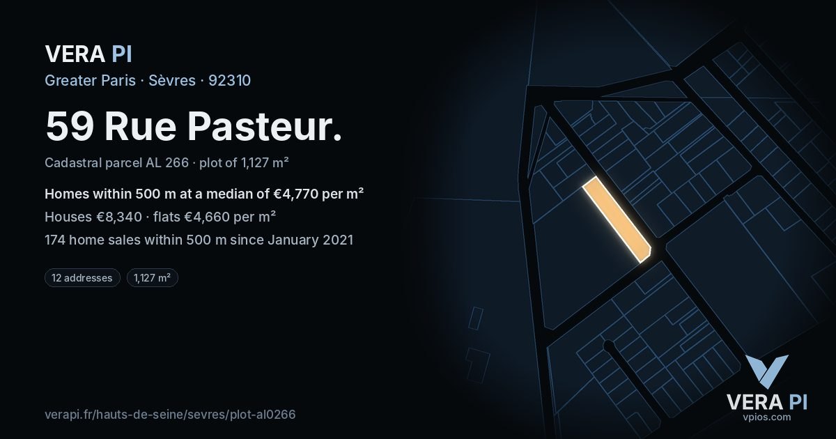 59 Rue Pasteur, Sèvres at night – the plot lit, the parcels around coloured by the prices near them