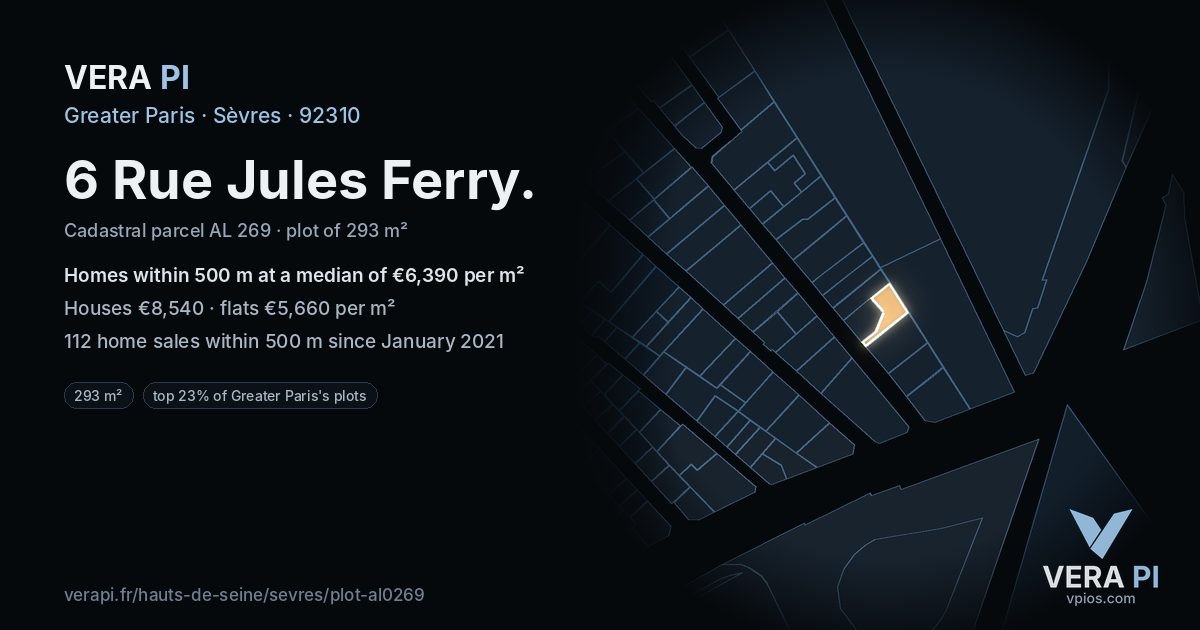 6 Rue Jules Ferry, Sèvres at night – the plot lit, the parcels around coloured by the prices near them
