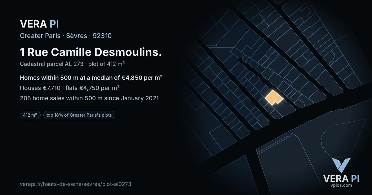 1 Rue Camille Desmoulins, Sèvres at night – the plot lit, the parcels around coloured by the prices near them