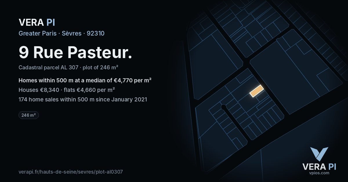 9 Rue Pasteur, Sèvres at night – the plot lit, the parcels around coloured by the prices near them