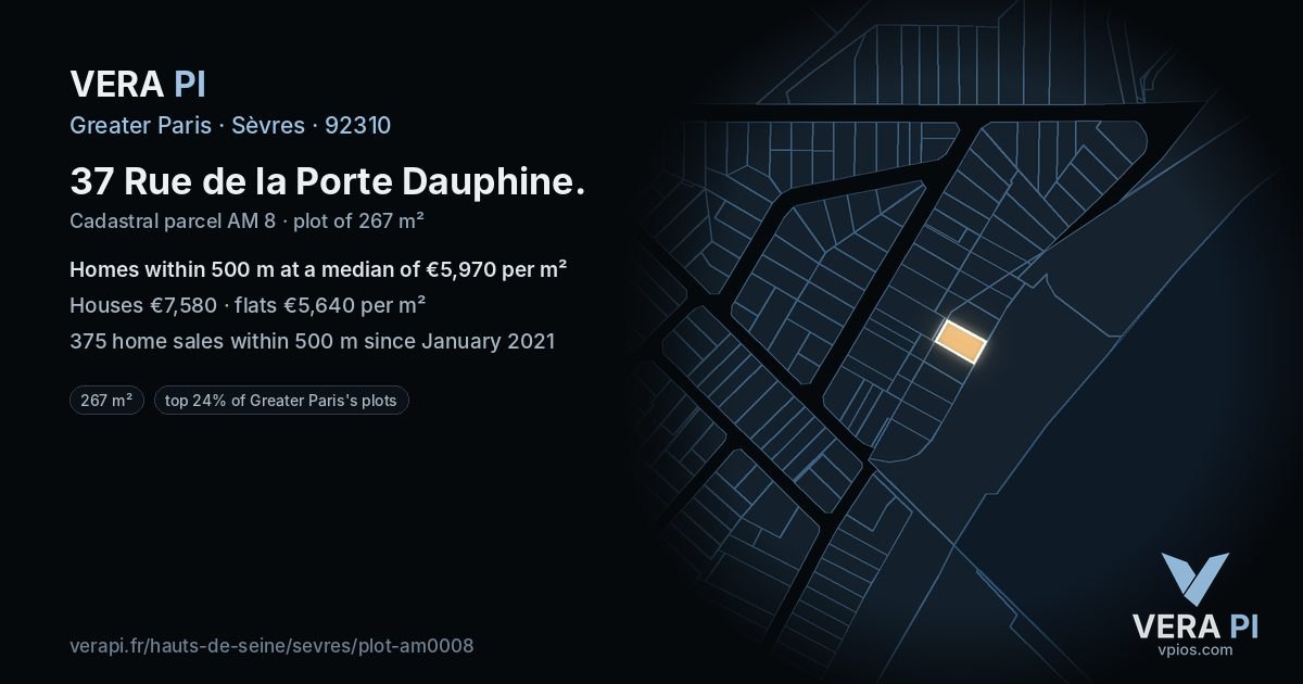 37 Rue de la Porte Dauphine, Sèvres at night – the plot lit, the parcels around coloured by the prices near them