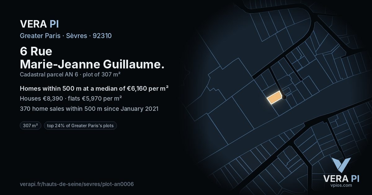 6 Rue Marie-Jeanne Guillaume, Sèvres at night – the plot lit, the parcels around coloured by the prices near them
