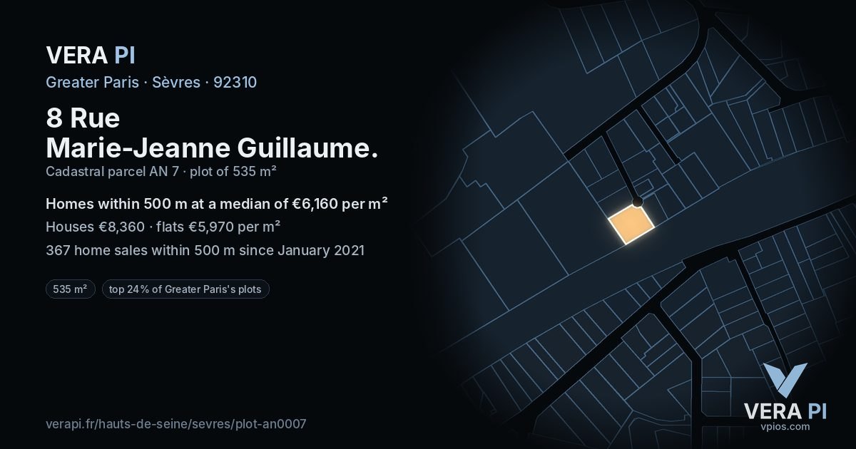 8 Rue Marie-Jeanne Guillaume, Sèvres at night – the plot lit, the parcels around coloured by the prices near them