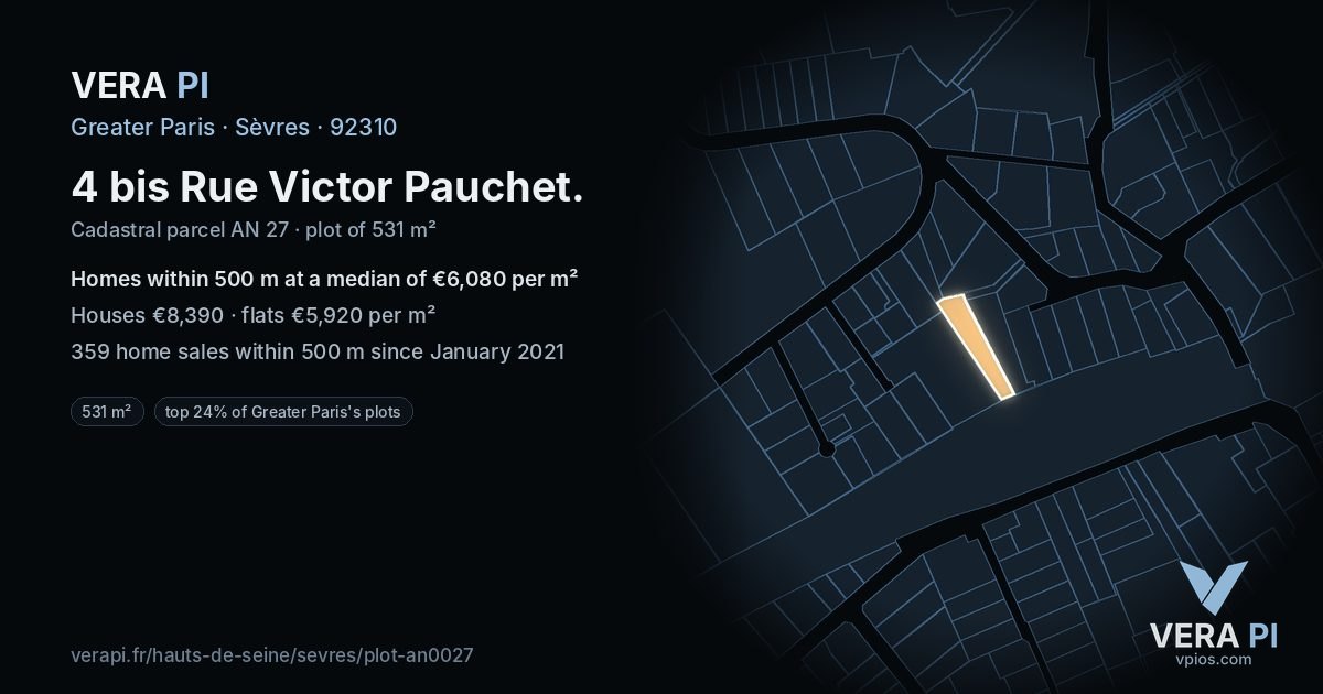 4 bis Rue Victor Pauchet, Sèvres at night – the plot lit, the parcels around coloured by the prices near them