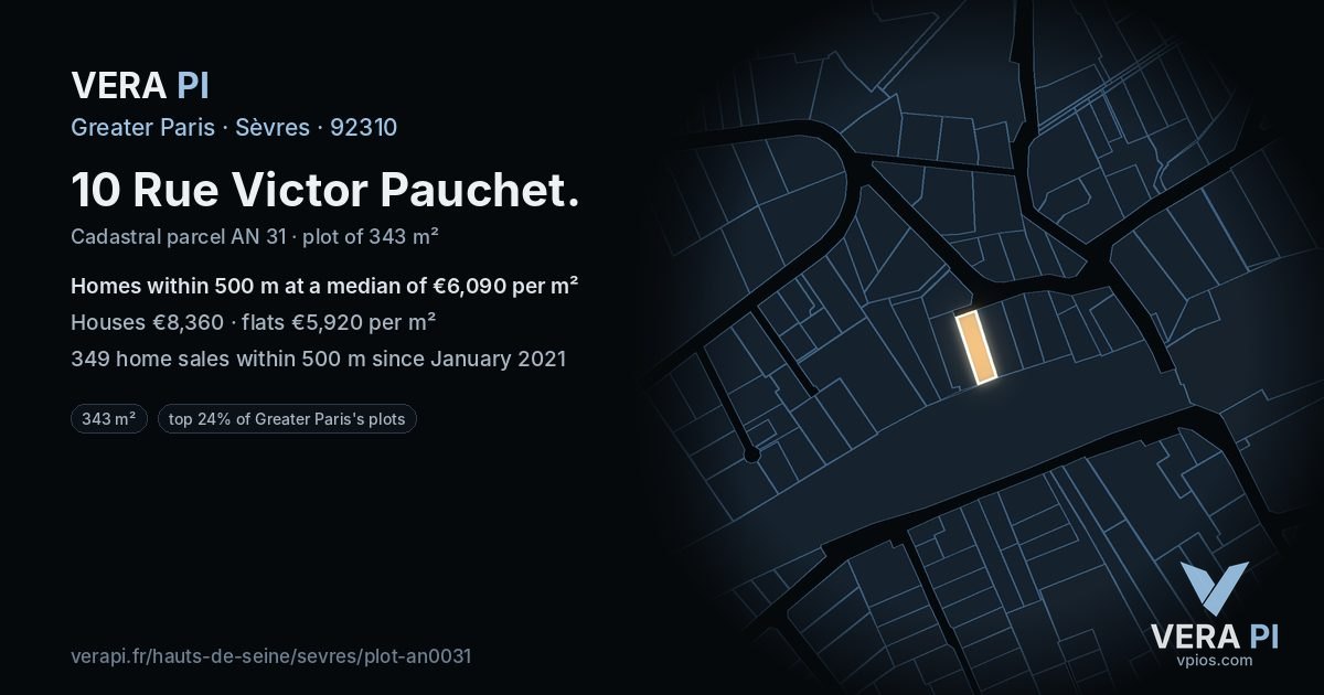 10 Rue Victor Pauchet, Sèvres at night – the plot lit, the parcels around coloured by the prices near them