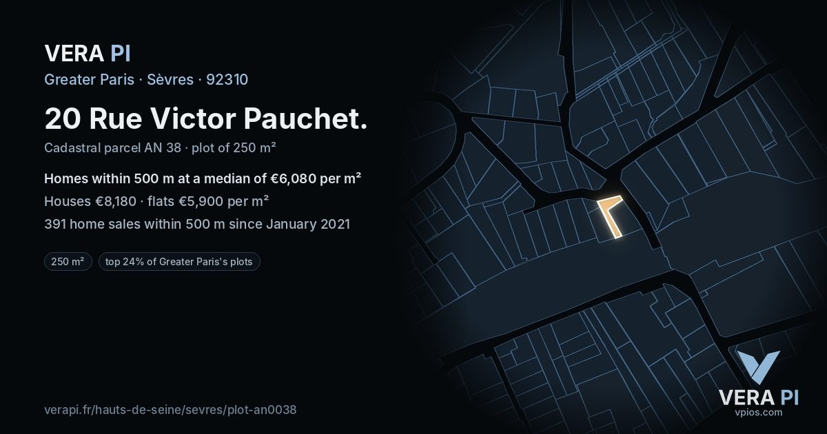20 Rue Victor Pauchet, Sèvres at night – the plot lit, the parcels around coloured by the prices near them