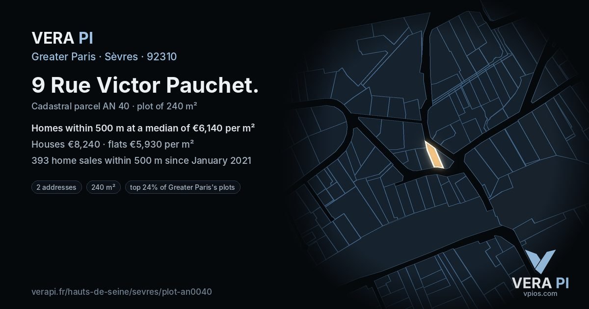 9 Rue Victor Pauchet, Sèvres at night – the plot lit, the parcels around coloured by the prices near them