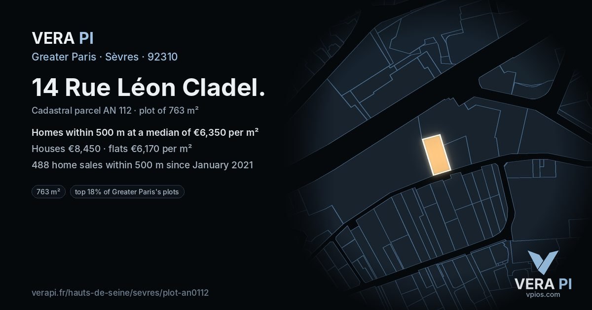 14 Rue Léon Cladel, Sèvres at night – the plot lit, the parcels around coloured by the prices near them