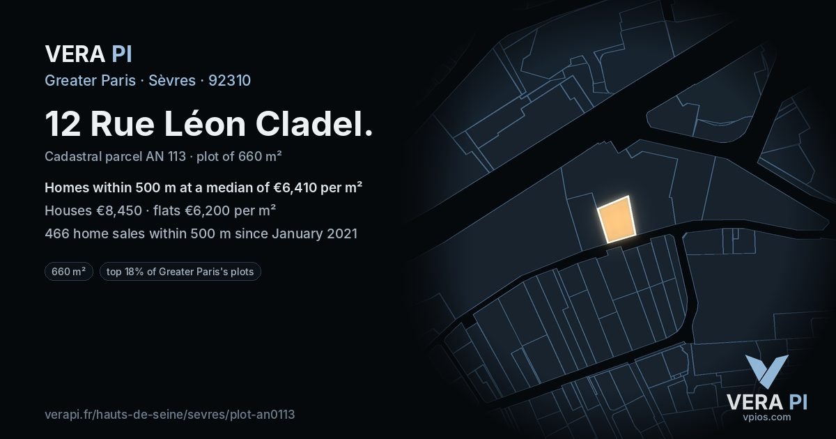 12 Rue Léon Cladel, Sèvres at night – the plot lit, the parcels around coloured by the prices near them