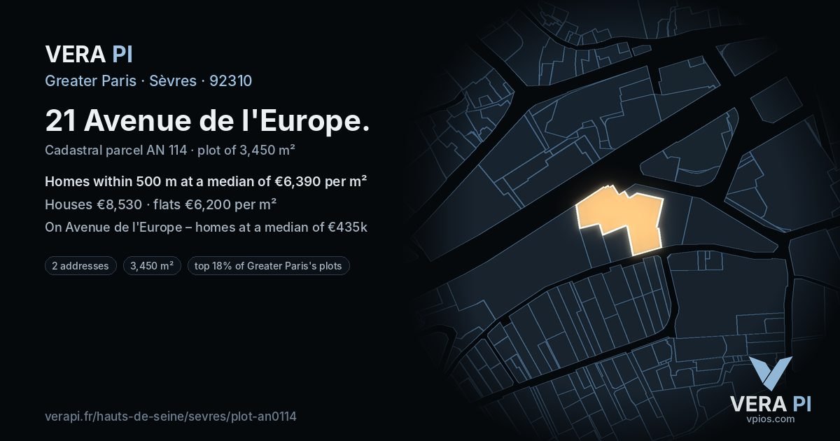 21 Avenue de l'Europe, Sèvres at night – the plot lit, the parcels around coloured by the prices near them