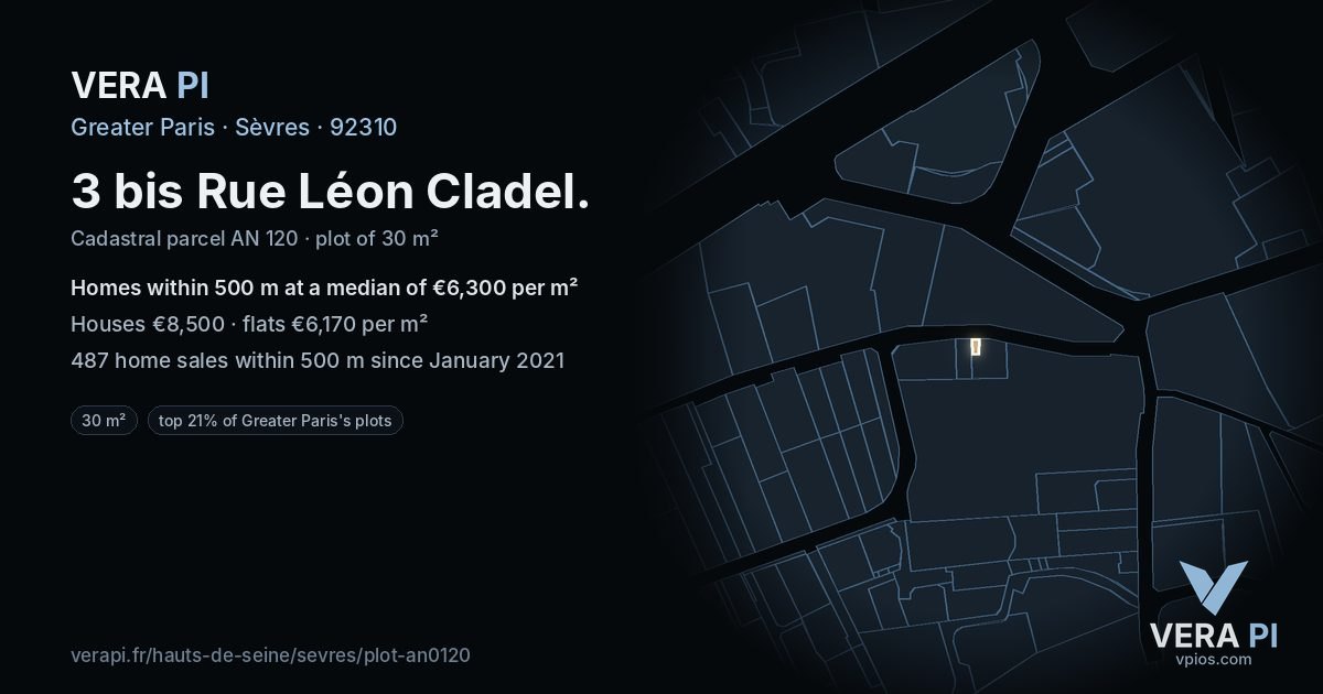 3 bis Rue Léon Cladel, Sèvres at night – the plot lit, the parcels around coloured by the prices near them