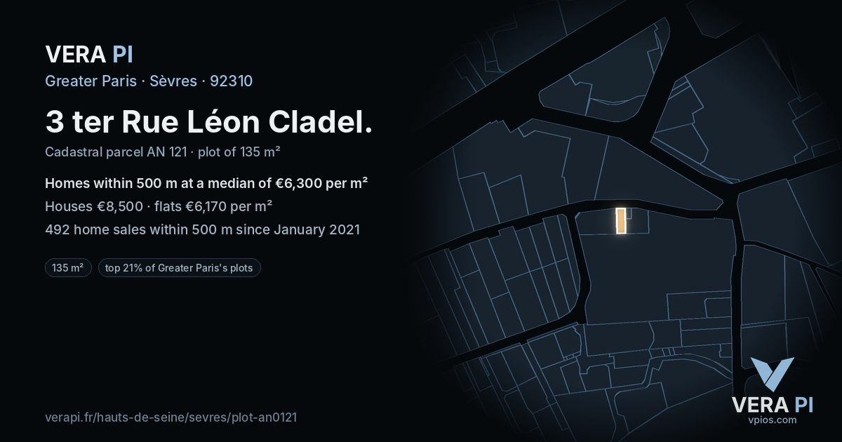 3 ter Rue Léon Cladel, Sèvres at night – the plot lit, the parcels around coloured by the prices near them