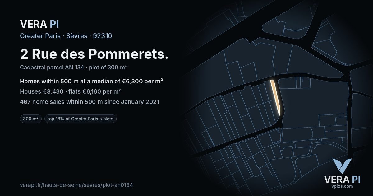 2 Rue des Pommerets, Sèvres at night – the plot lit, the parcels around coloured by the prices near them