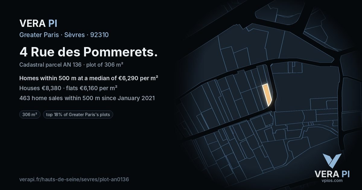 4 Rue des Pommerets, Sèvres at night – the plot lit, the parcels around coloured by the prices near them