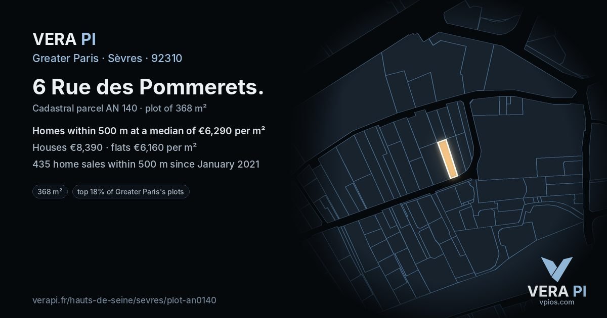 6 Rue des Pommerets, Sèvres at night – the plot lit, the parcels around coloured by the prices near them