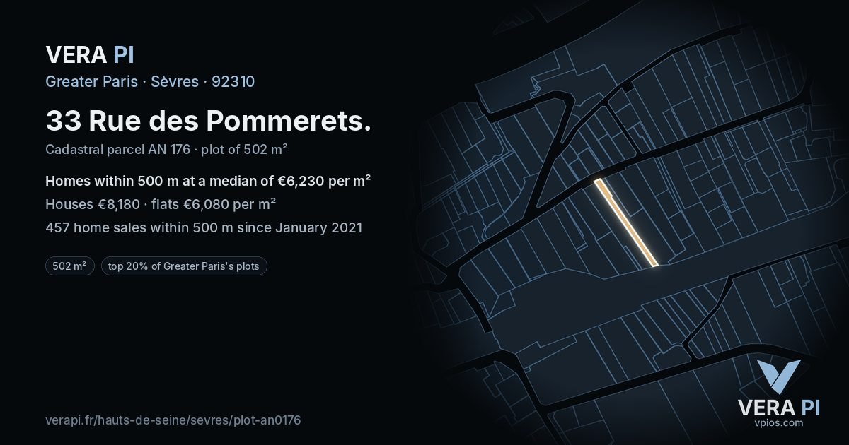 33 Rue des Pommerets, Sèvres at night – the plot lit, the parcels around coloured by the prices near them