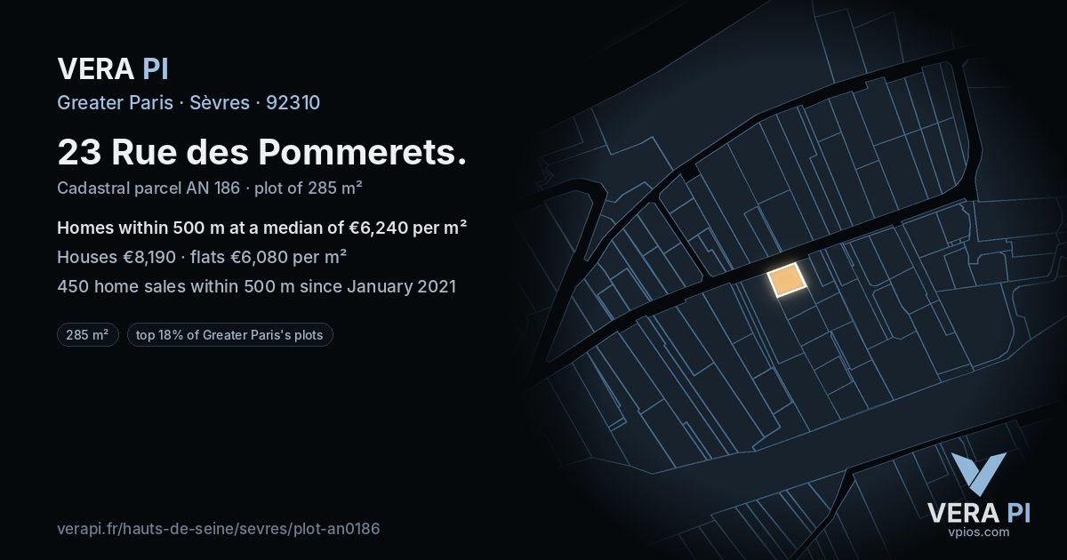 23 Rue des Pommerets, Sèvres at night – the plot lit, the parcels around coloured by the prices near them