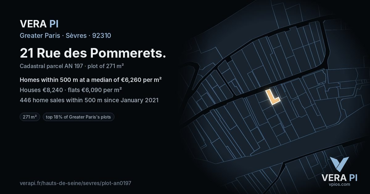 21 Rue des Pommerets, Sèvres at night – the plot lit, the parcels around coloured by the prices near them