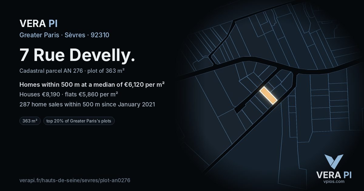 7 Rue Develly, Sèvres at night – the plot lit, the parcels around coloured by the prices near them