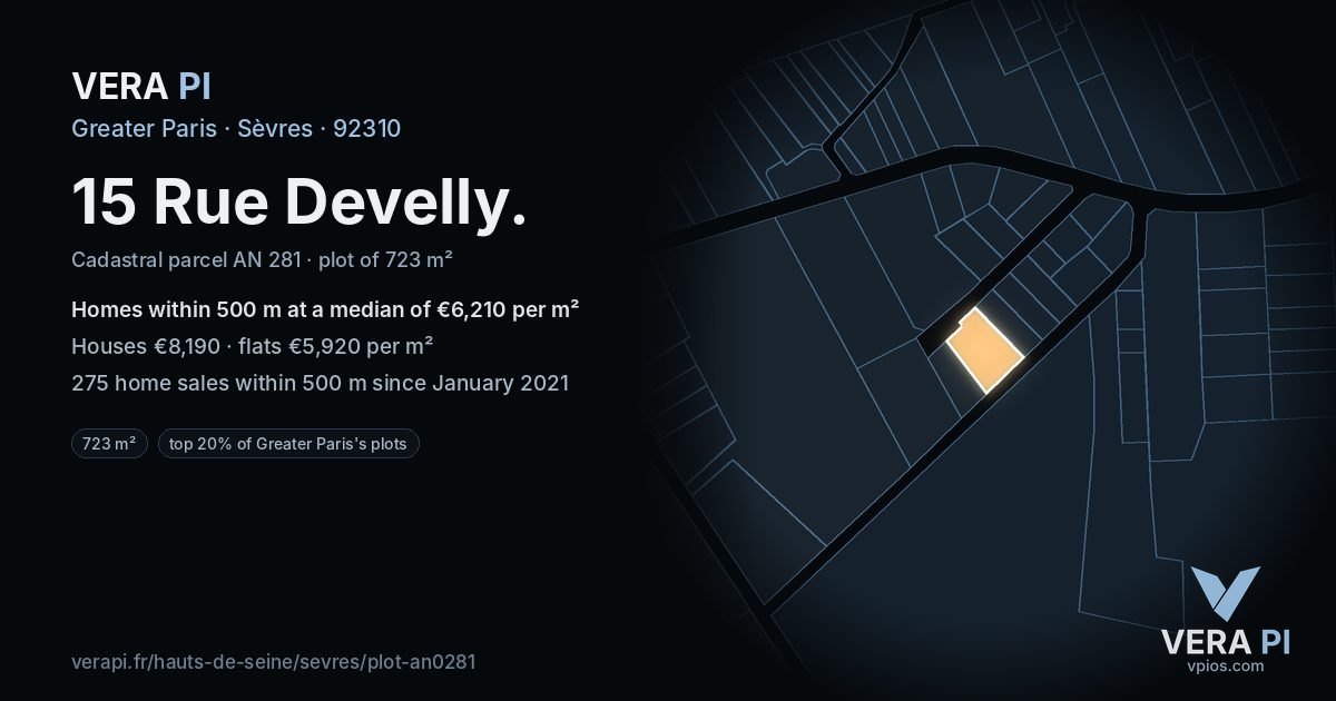 15 Rue Develly, Sèvres at night – the plot lit, the parcels around coloured by the prices near them