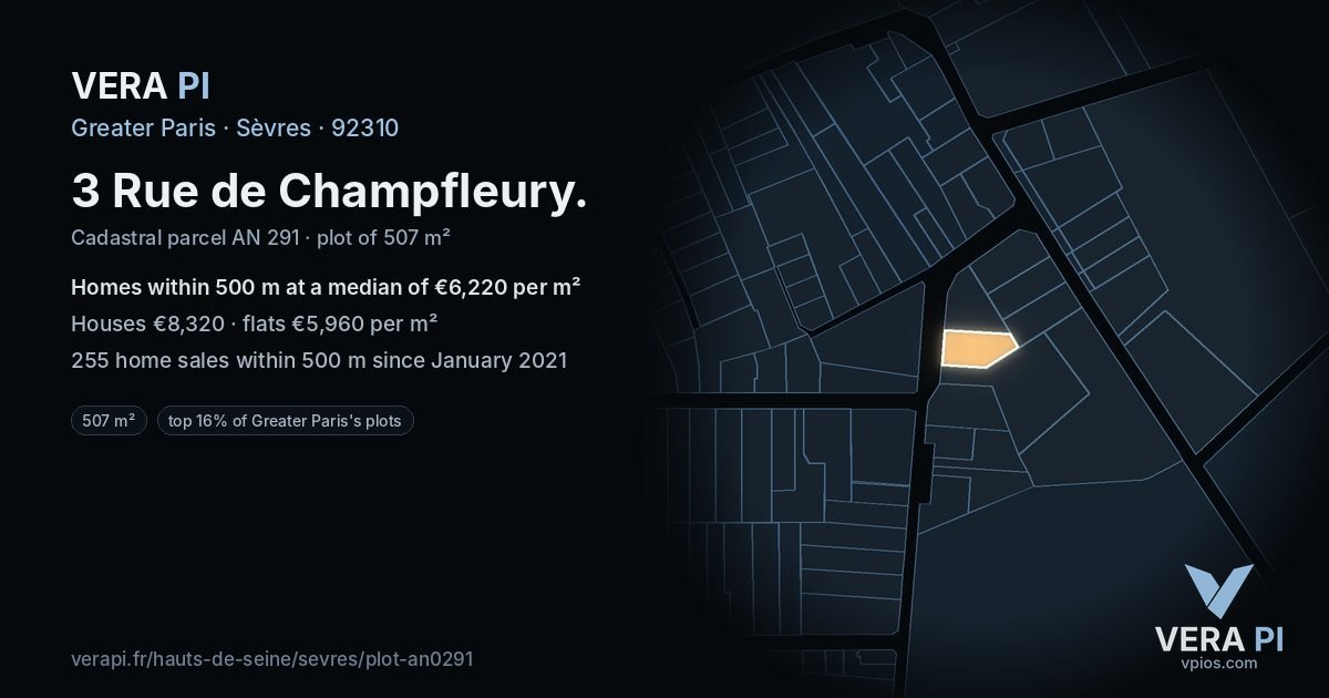 3 Rue de Champfleury, Sèvres at night – the plot lit, the parcels around coloured by the prices near them