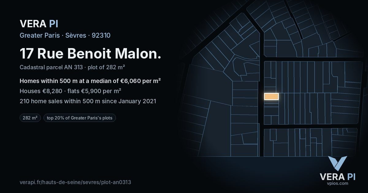 17 Rue Benoit Malon, Sèvres at night – the plot lit, the parcels around coloured by the prices near them