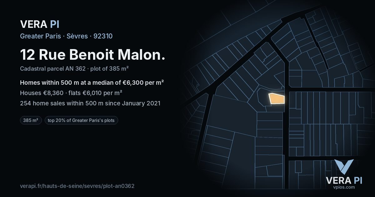 12 Rue Benoit Malon, Sèvres at night – the plot lit, the parcels around coloured by the prices near them