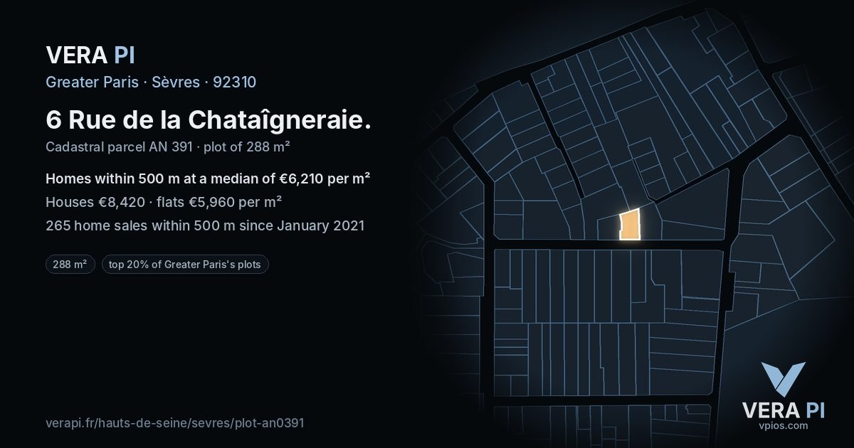6 Rue de la Chataîgneraie, Sèvres at night – the plot lit, the parcels around coloured by the prices near them