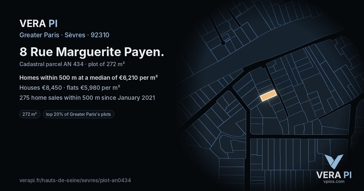 8 Rue Marguerite Payen, Sèvres at night – the plot lit, the parcels around coloured by the prices near them