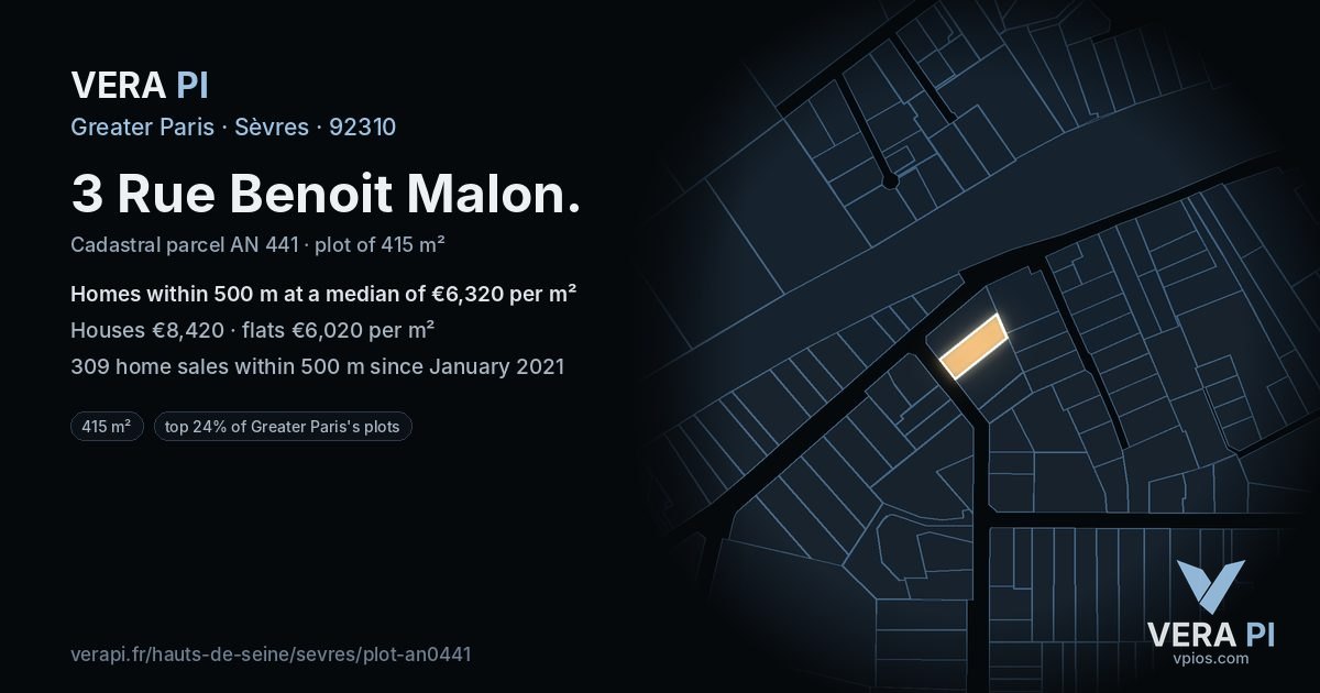 3 Rue Benoit Malon, Sèvres at night – the plot lit, the parcels around coloured by the prices near them