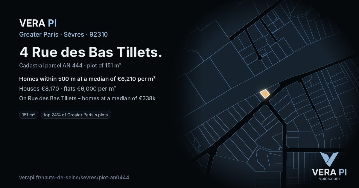 4 Rue des Bas Tillets, Sèvres at night – the plot lit, the parcels around coloured by the prices near them