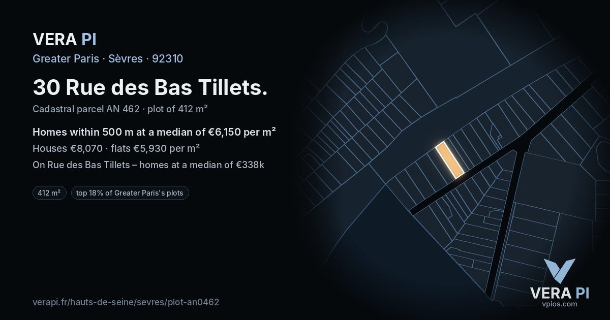 30 Rue des Bas Tillets, Sèvres at night – the plot lit, the parcels around coloured by the prices near them