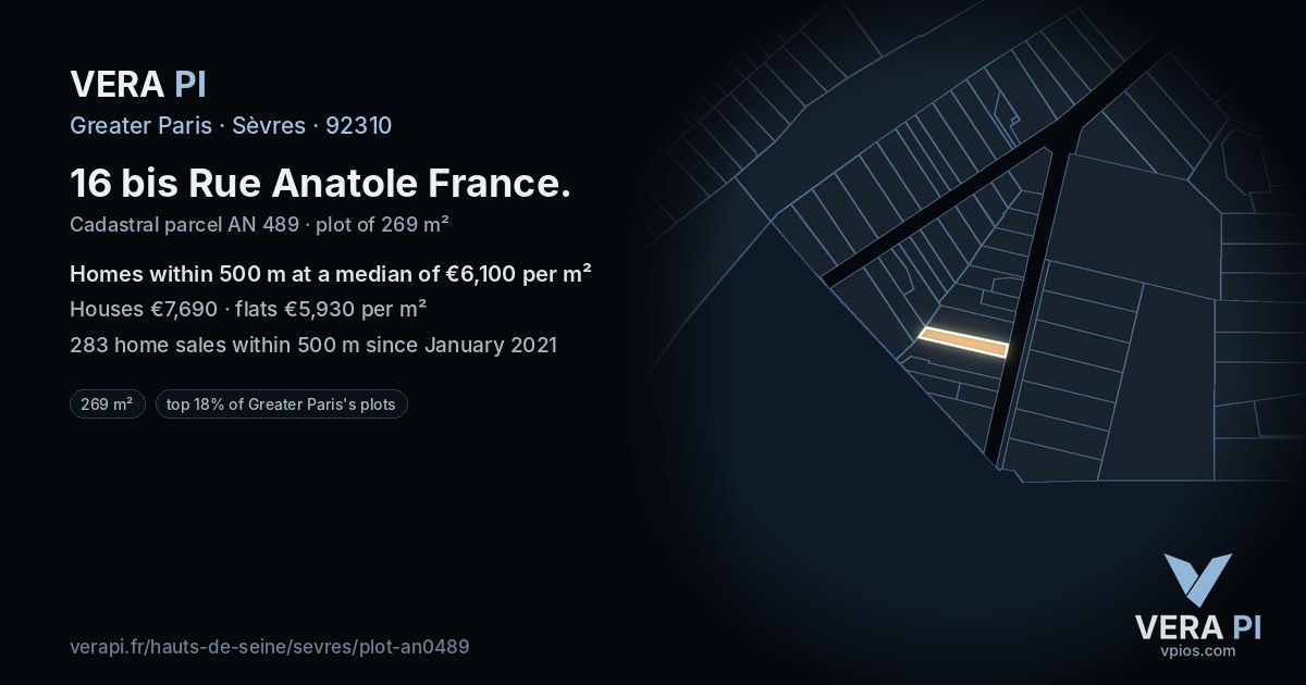 16 bis Rue Anatole France, Sèvres at night – the plot lit, the parcels around coloured by the prices near them