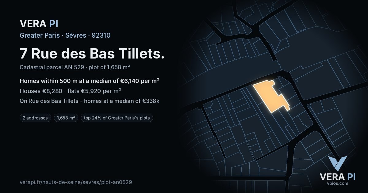 7 Rue des Bas Tillets, Sèvres at night – the plot lit, the parcels around coloured by the prices near them
