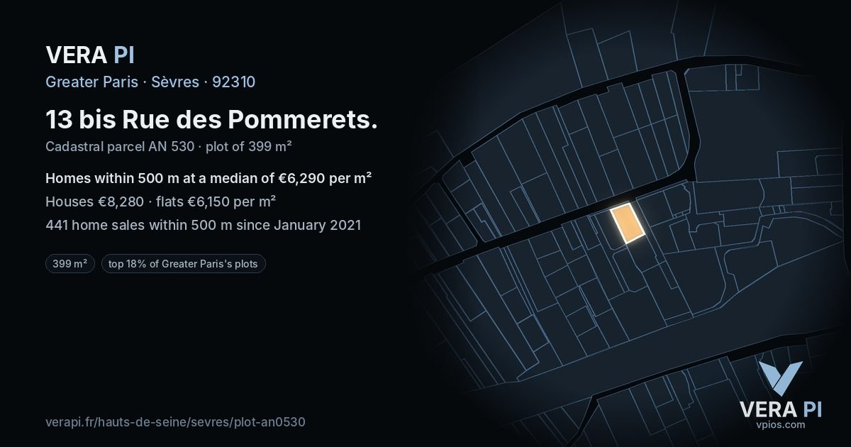 13 bis Rue des Pommerets, Sèvres at night – the plot lit, the parcels around coloured by the prices near them