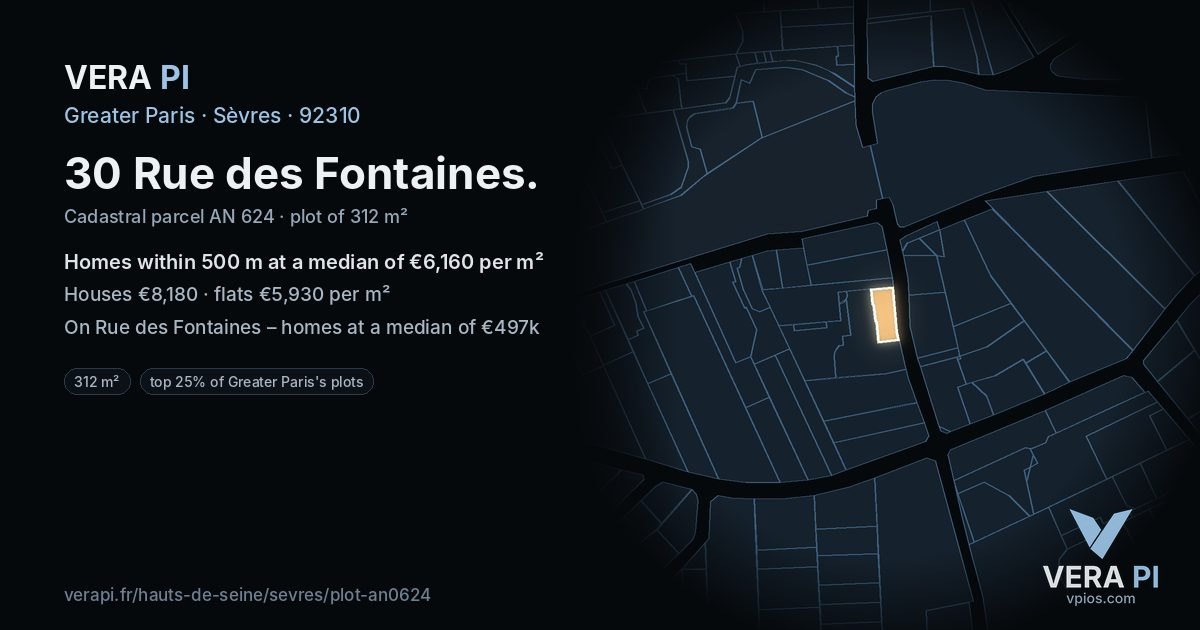 30 Rue des Fontaines, Sèvres at night – the plot lit, the parcels around coloured by the prices near them