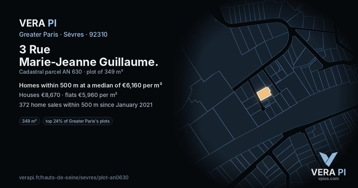 3 Rue Marie-Jeanne Guillaume, Sèvres at night – the plot lit, the parcels around coloured by the prices near them
