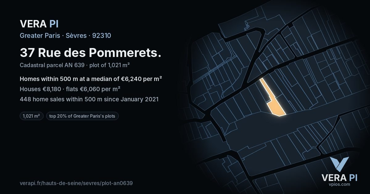 37 Rue des Pommerets, Sèvres at night – the plot lit, the parcels around coloured by the prices near them