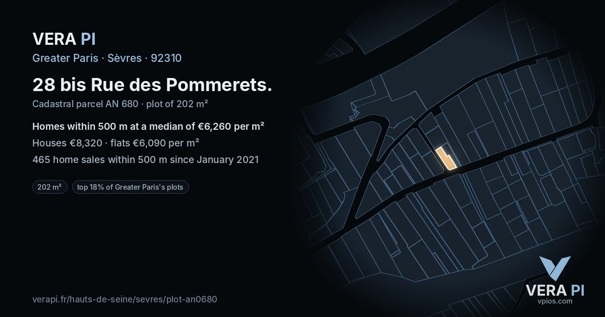 28 bis Rue des Pommerets, Sèvres at night – the plot lit, the parcels around coloured by the prices near them