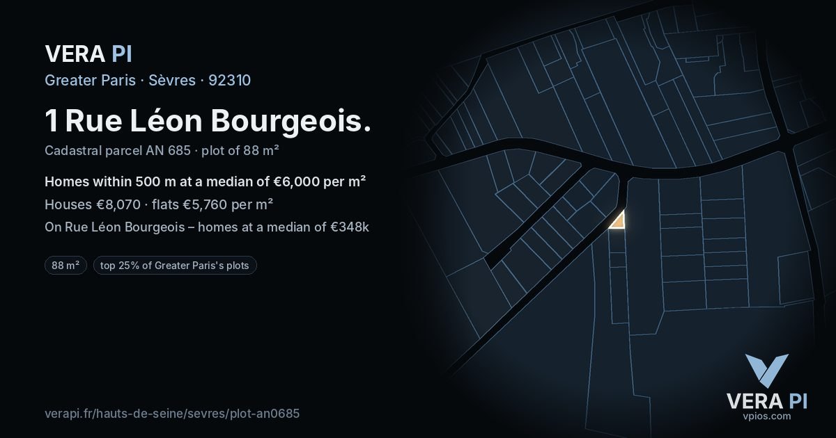 1 Rue Léon Bourgeois, Sèvres at night – the plot lit, the parcels around coloured by the prices near them