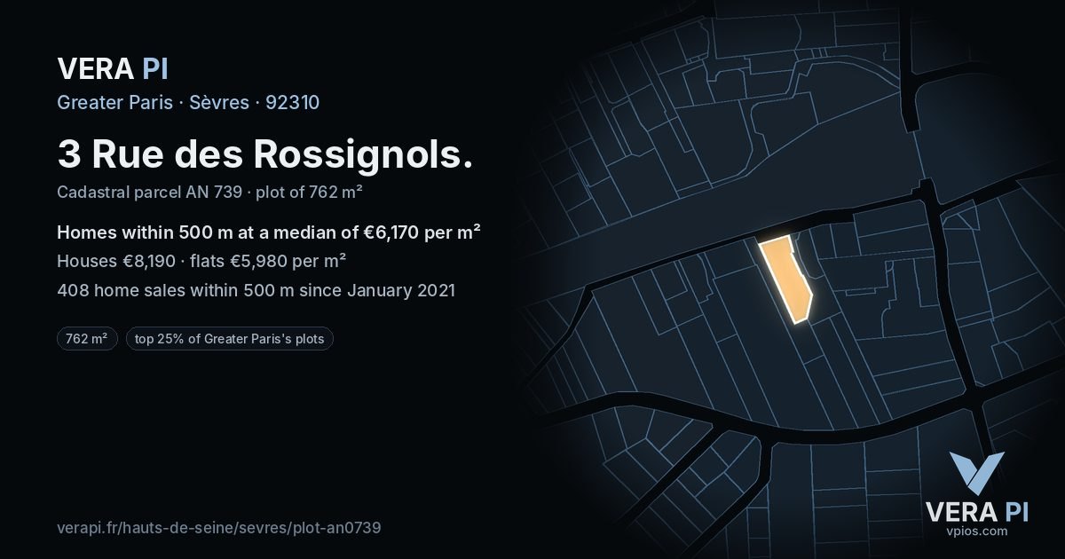 3 Rue des Rossignols, Sèvres at night – the plot lit, the parcels around coloured by the prices near them