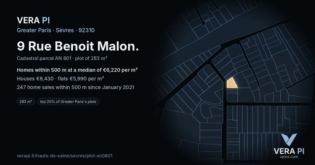 9 Rue Benoit Malon, Sèvres at night – the plot lit, the parcels around coloured by the prices near them