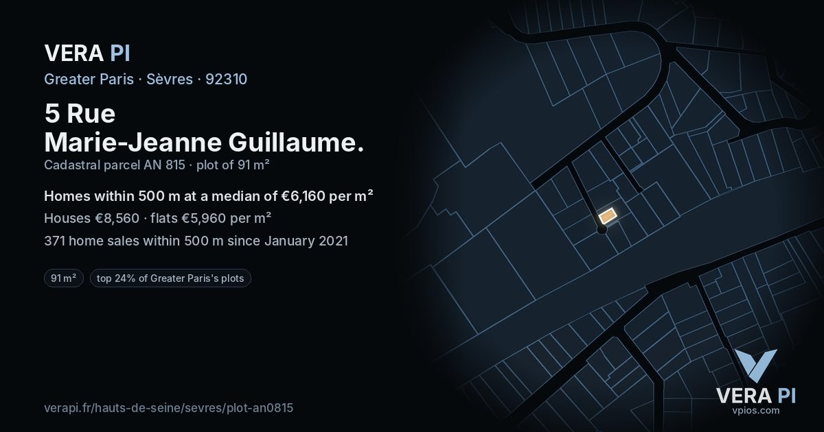 5 Rue Marie-Jeanne Guillaume, Sèvres at night – the plot lit, the parcels around coloured by the prices near them