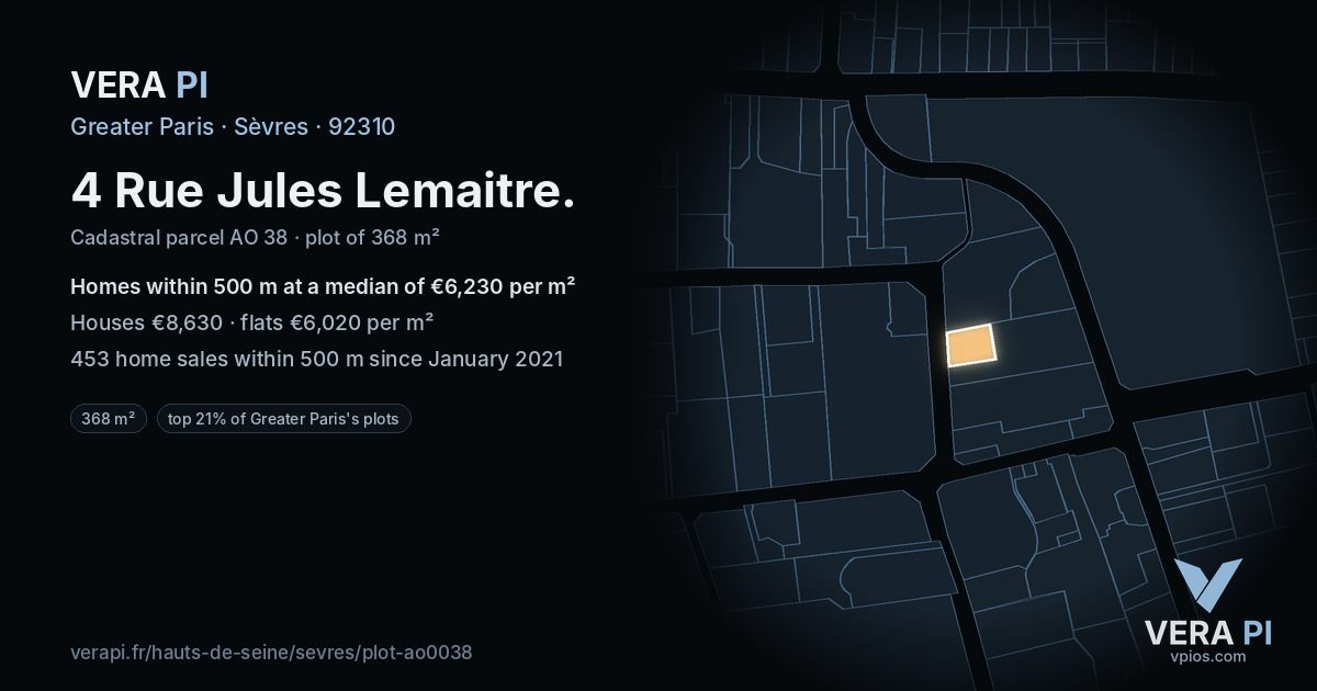 4 Rue Jules Lemaitre, Sèvres at night – the plot lit, the parcels around coloured by the prices near them