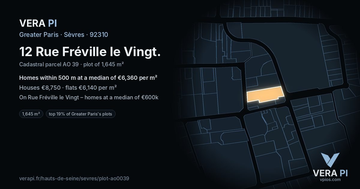 12 Rue Fréville le Vingt, Sèvres at night – the plot lit, the parcels around coloured by the prices near them