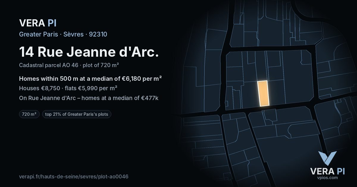 14 Rue Jeanne d'Arc, Sèvres at night – the plot lit, the parcels around coloured by the prices near them