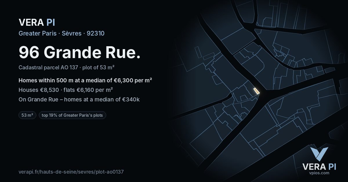 96 Grande Rue, Sèvres at night – the plot lit, the parcels around coloured by the prices near them