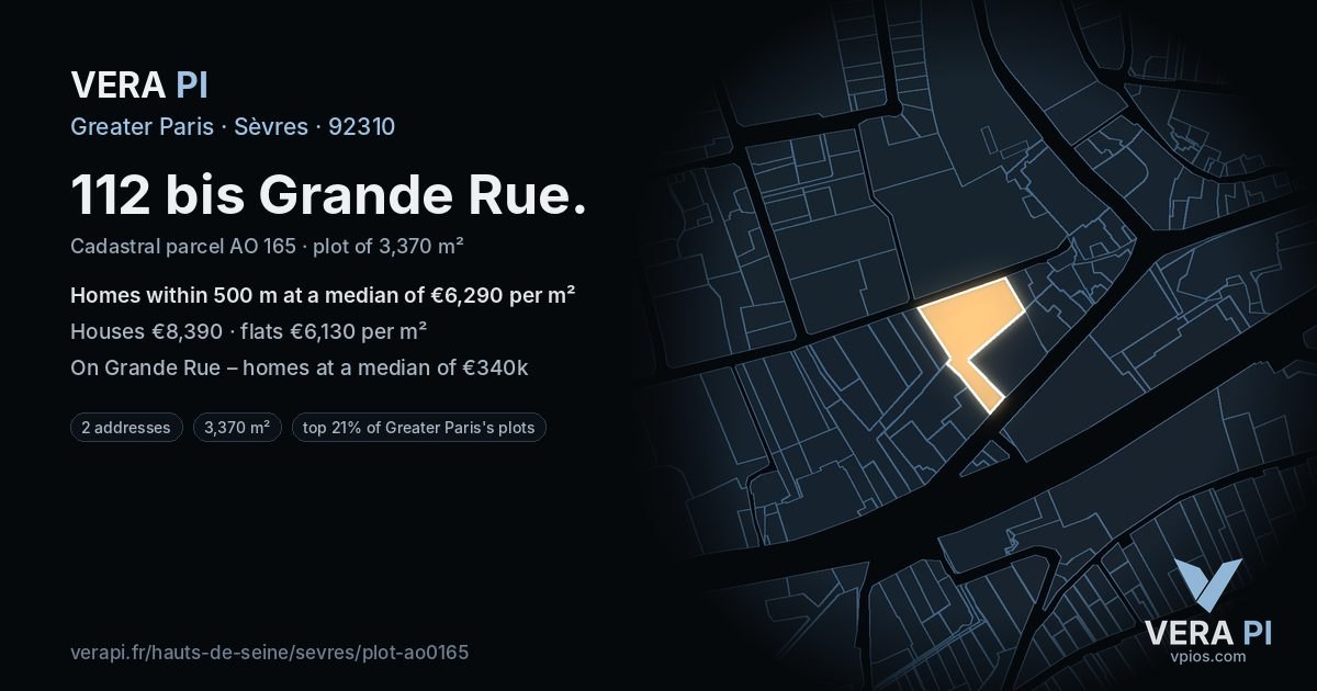 112 bis Grande Rue, Sèvres at night – the plot lit, the parcels around coloured by the prices near them
