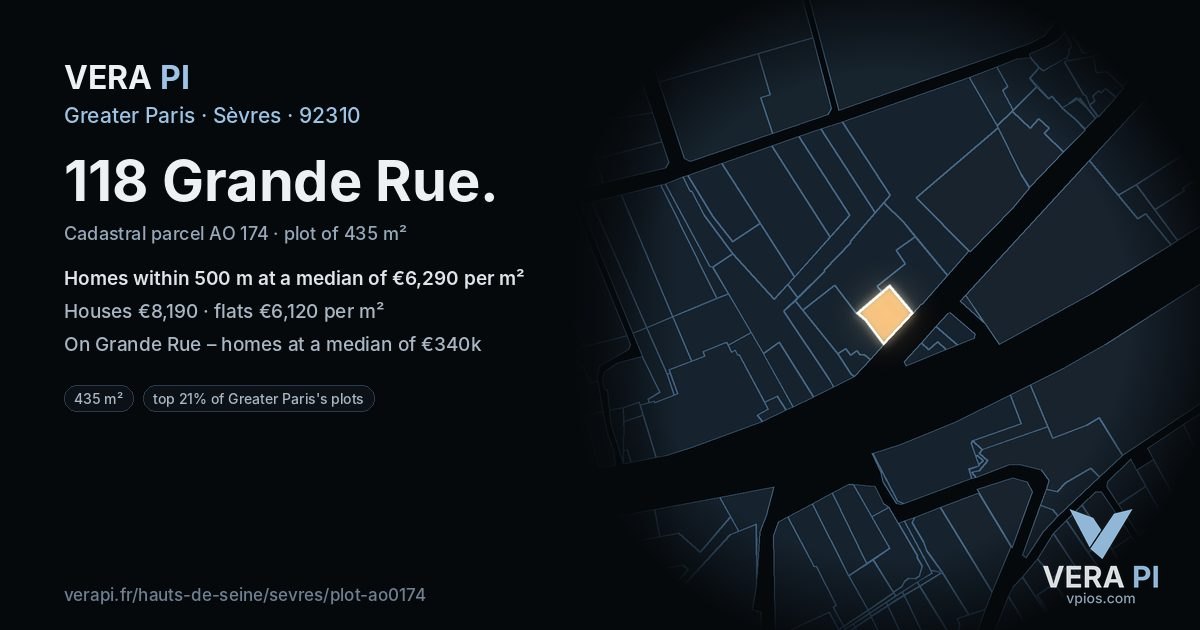 118 Grande Rue, Sèvres at night – the plot lit, the parcels around coloured by the prices near them