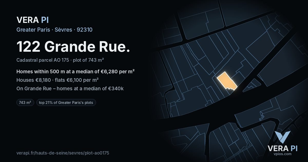 122 Grande Rue, Sèvres at night – the plot lit, the parcels around coloured by the prices near them